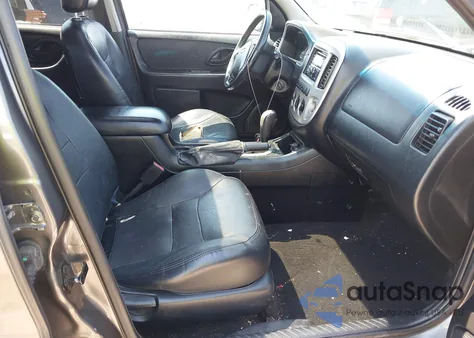 2006 Ford Escape Limited z USA, uszkodzony, nr VIN 1FMCU04146KA73076